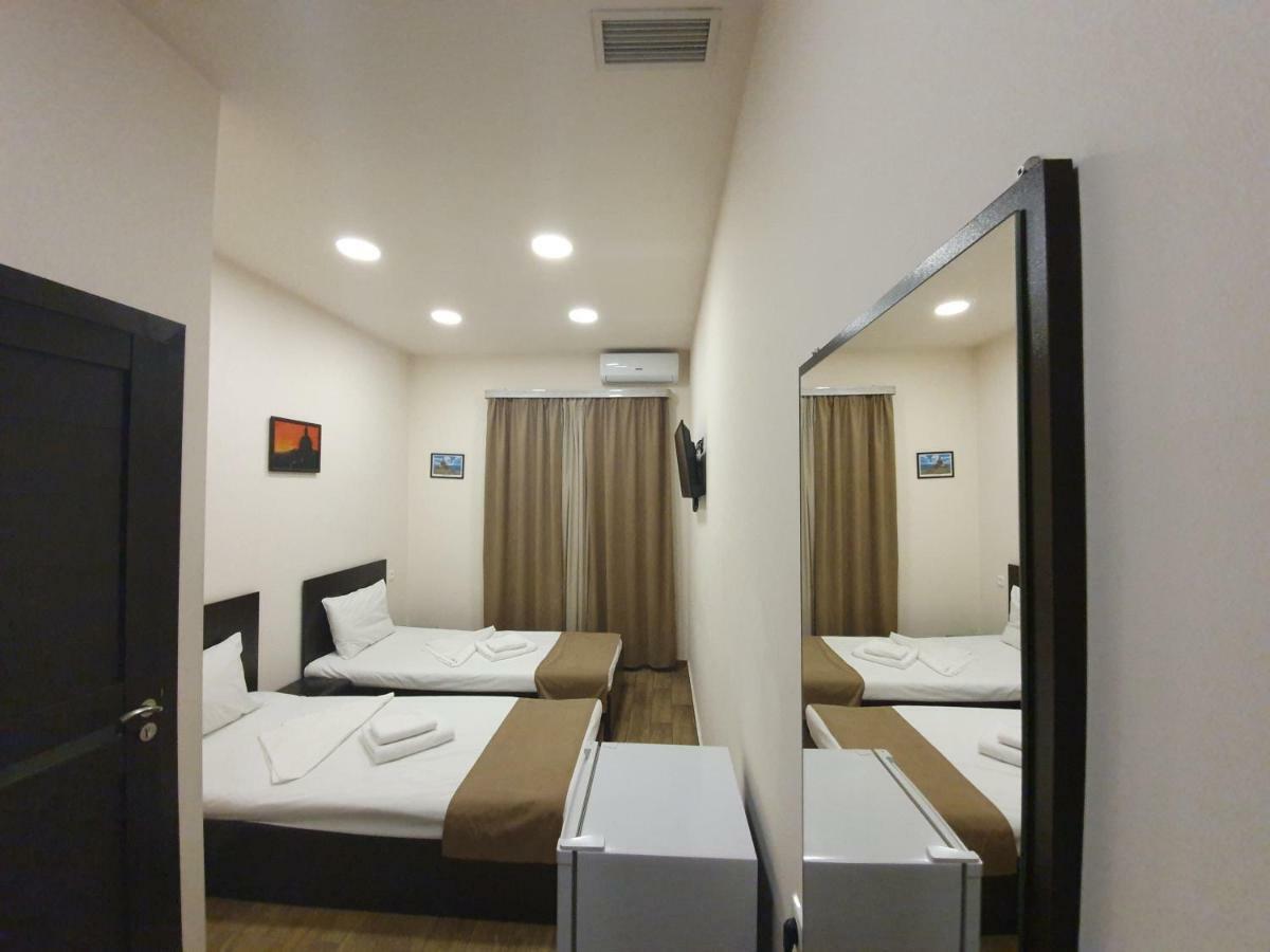 5 Rooms Mini-Hotel & Tours Jerevan Eksteriør bilde